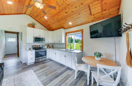 Bonners Ferry Casa | Peaceful Bonners Ferry Cabin with Deck and Mtn Views!