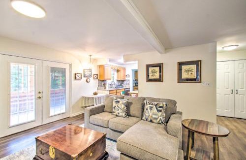 Broadway Casa | Peaceful Broadway Cottage on the Pond!