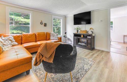 Chester Casa | Peaceful Brookside Getaway about 10 Mi to Okemo Slopes!