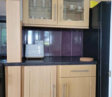Netley Casa | Peaceful Bungalow easy access