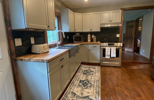 Honeoye Casa | Peaceful Cabin for Family Fun or Romantic Getaway!