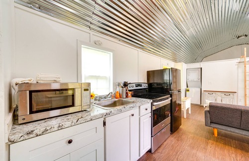 Gordonville Cabina | Peaceful Cabin Near Lake Texoma w/ Fire Pit!