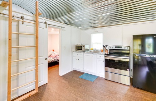 Gordonville Cabina | Peaceful Cabin Near Lake Texoma w/ Fire Pit!