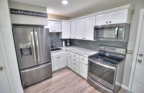 Fremont Cabina | Peaceful Cabin On The Lake-Pet Friendly!