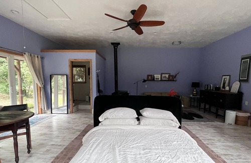 Fall Creek Cabina | Peaceful Cabin, Wood-fired sauna, grill by creek, work remote