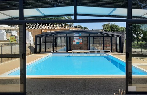 Arzal Chalet De Esquí | Chalet tranquilo de 2 habitaciones con piscina, cerca del Golfo de Morbihan