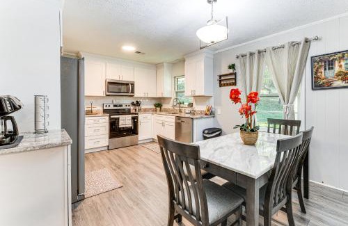 Chatham Casa | Peaceful Chatham Home in Virginia Countryside!