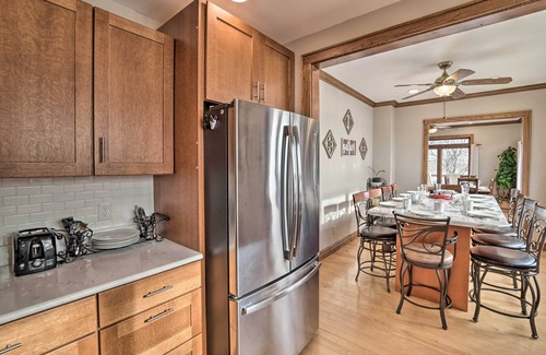 Clinton Apartamento | Peaceful Clinton Retreat w/ Lakefront Views!