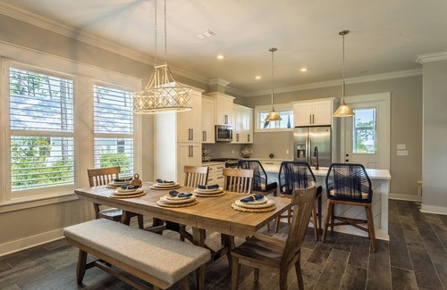 Carrabelle Casa | Peaceful coastal retreat! Pool and beach, book now and bring your boat!