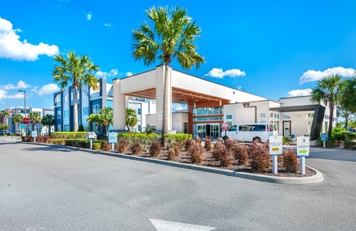 Reunion Hotel | Aesthetic Condo near Disney w/ Resort Amenities by Renty Resorts - B6 #226