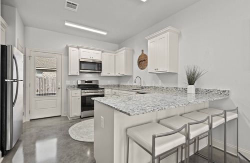 Walker Apartamento | Peaceful & Convenient 2 Bed 2 Bath Apartment for you short/mid term cirucmstance