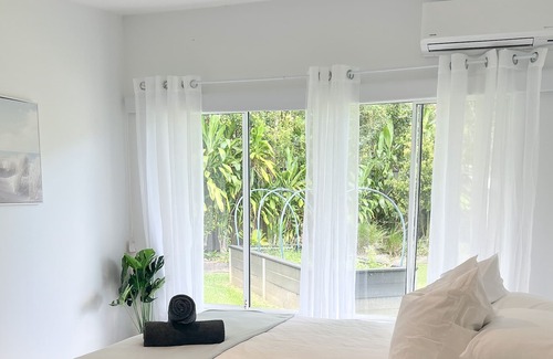 Middle Pocket Cabaña | Peaceful Cottage, 10mins to Beach, Private Pool - Farm Stay
