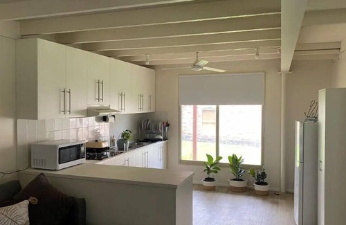 Maraylya Otro | Peaceful-Cottage + Huge Shed/games room on Acreage