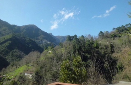 Seravezza Casa | Tranquila zona rural cerca de la playa de arena de Forte dei Marmi