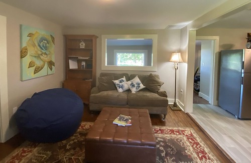 Bremo Bluff Cabaña | Peaceful Cottage on Farm Estate in Rolling Hills of Virginia