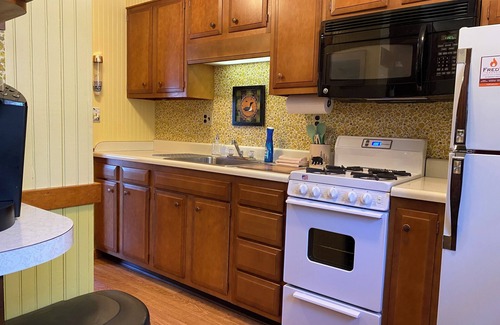Concord Cabaña | Peaceful Cottage - Relax, Kayak, Swim