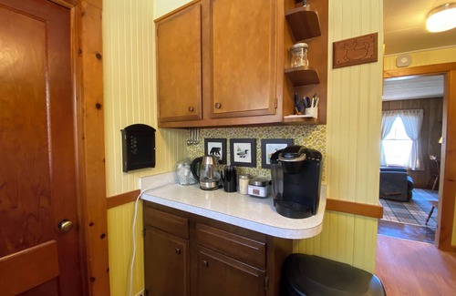 Concord Cabaña | Peaceful Cottage - Relax, Kayak, Swim