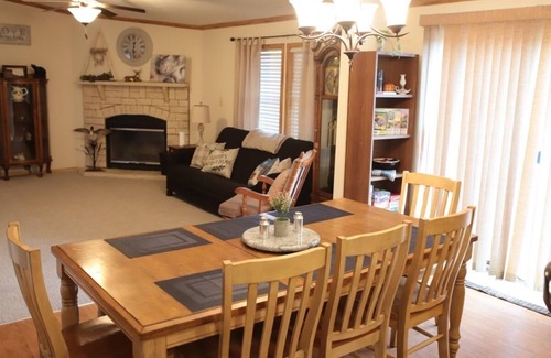 Oologah Otro | Peaceful Country Getaway on an acre