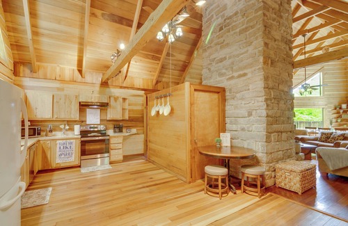 Bakerton Casa | Peaceful Country Home < 5 Mi to Lake Cumberland