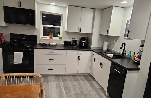 Trinidad Apartamento | Peaceful, Cozy 2-bedroom apartment in Trinidad with WiFi, great music.