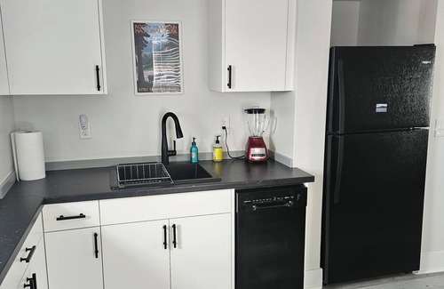 Trinidad Apartamento | Peaceful, Cozy 2-bedroom apartment in Trinidad with WiFi, great music.