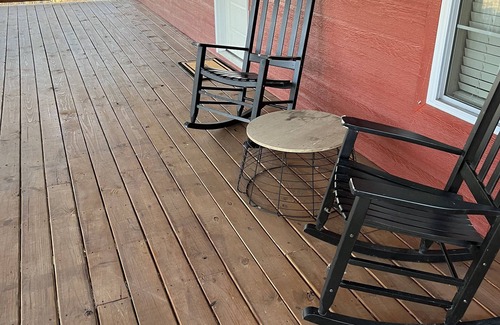 Madison Cabina | Peaceful Cozy Cabin 10 minutes from Historic downtown Madison