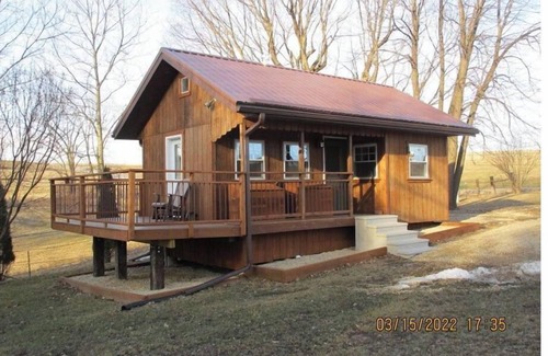 Westby Cabina | Peaceful Cozy Cabin Close to Kickapoo Reserve