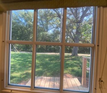 Sulphur Well Casa | Peaceful Cozy Country Cottage on a 350 acre farm