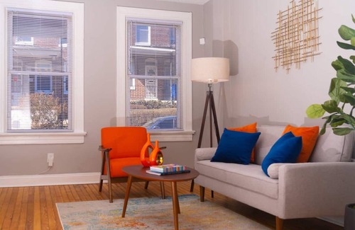 Downtown Baltimore Casa | Peaceful Cozy Townhouse