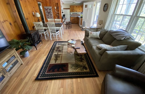 Pisgah Forest Casa | Mtn Creek Escape- bikers paradise, bold creek, NEW treasure hunt