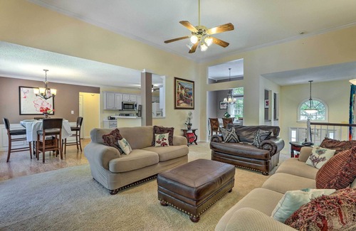 Dallas Casa | Peaceful Dallas Home w/ Deck + Charcoal Grill