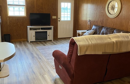 Byrdstown Casa | Peaceful Days at The Barn in Alpine