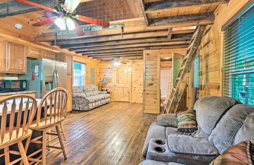 Chickamauga Lake Casa | Peaceful Decatur Cabin with Grill and Fire Pit!