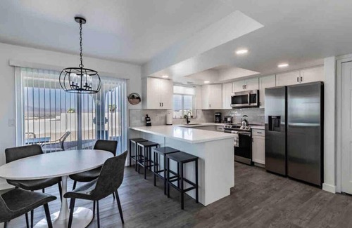 Lake Havasu City Casa | Peaceful Desert Villa w/Lake View & Spa