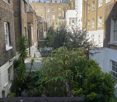 Pimlico Apartamento | Peaceful duplex apartment with patio in Central London