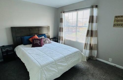 Houston Casa | Peaceful Entire Home 15 Mn IAH, 25 Mn frm Downtown