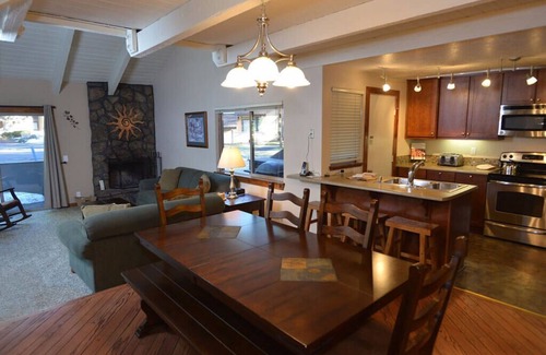 Tennis Village Condominio | 61 Tennis Village: condominio de 2 dormitorios / 2 baños en Sunriver, para 8 personas