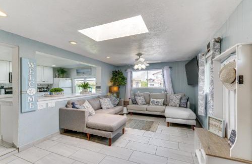 Eureka Casa | Peaceful Eureka Beach Cottage with 30-Foot Dock