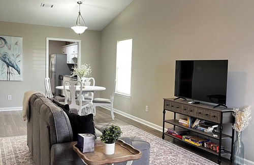 Evans Casa | Peaceful Evans Retreat – 2-Bedroom Townhome with WiFi and AC