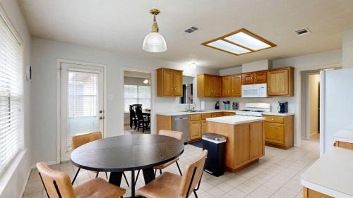 Glenhaven Casa | Peaceful Family-Friendly Retreat with Large Backyard Near Texas A&M in Dr. College Station, Texas