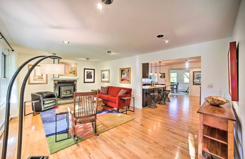 Williamstown Casa | Peaceful Family Home w/ Fire Pit & Large Yard
