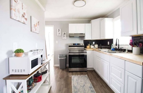 Bristol Casa | Peaceful Family Retreat Near Bristol