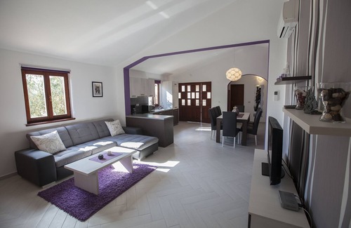 Galizana Villa | Casa de familia tranquila 'Tedi' "