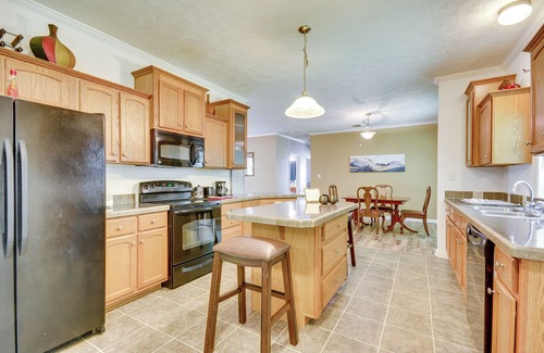Winston - Salem Casa | Peaceful Family Retreat in Winston-Salem