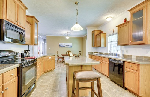 Winston - Salem Casa | Peaceful Family Retreat in Winston-Salem