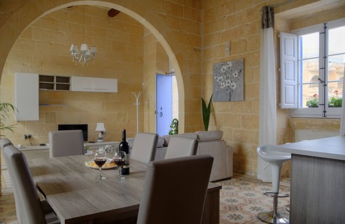 Qala Otro | Casa de campo de lujo - Nuevo en el mercado