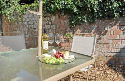 Horsham Apartamento | Peaceful first floor apartment close to town centre