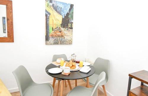 Horsham Apartamento | Peaceful first floor apartment close to town centre
