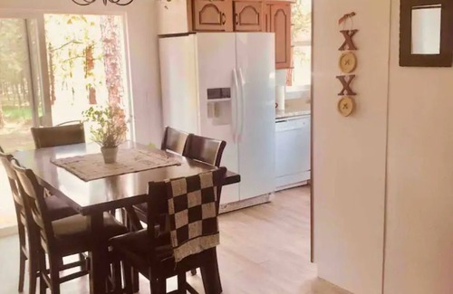 Monument Casa | Peaceful Forest feel 5ac, Comfy 3bd Monument hidden but close, Deer, USAFA 10mi