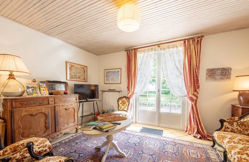 Saint-Benoit-sur-Loire Cama Y Desayuno | Habitaciones tranquilas con jardín y mascotas permitidas